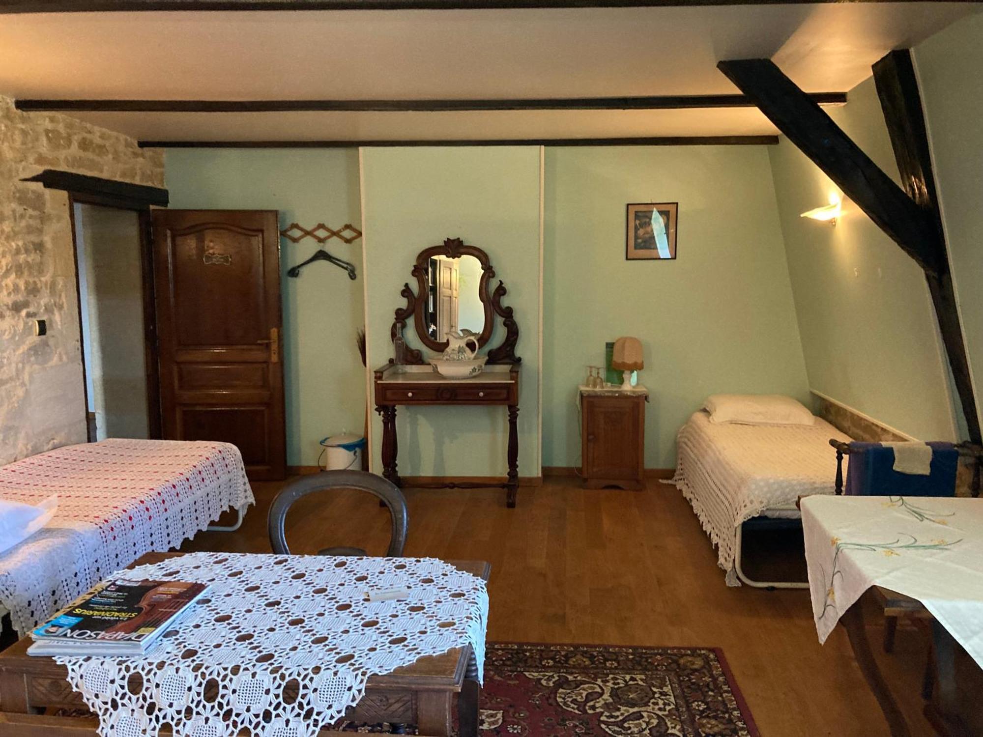 Maison Les Beaux Arts Mouzay  Extérieur photo