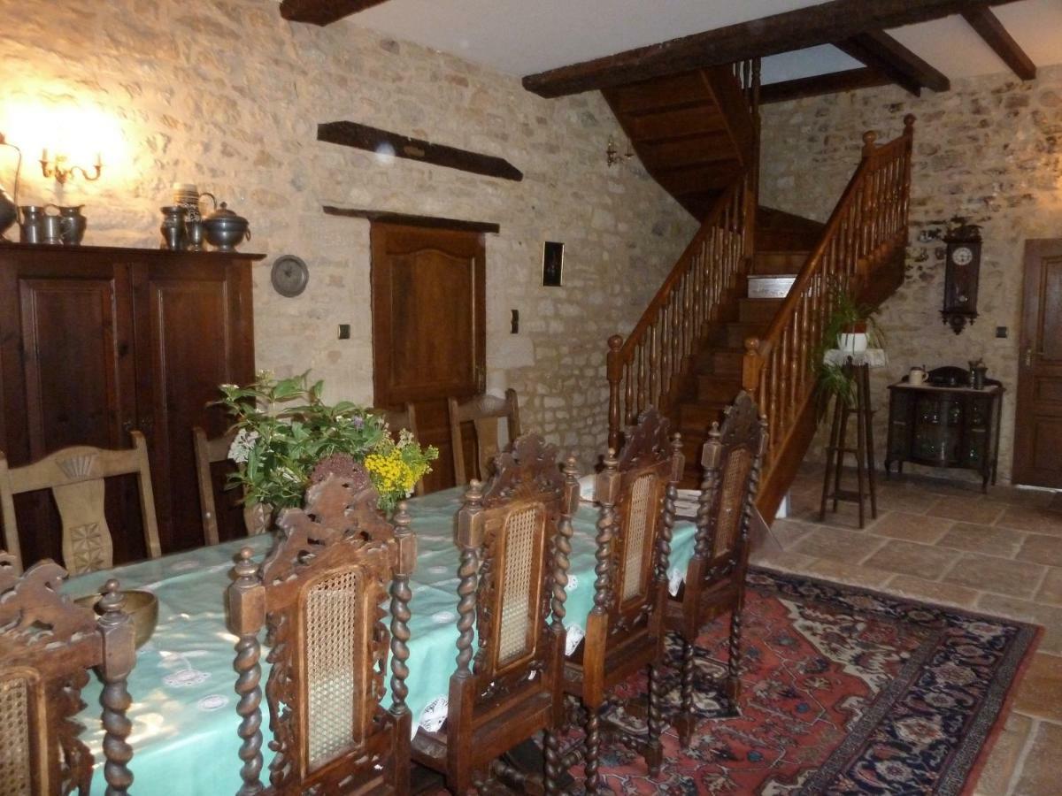 Maison Les Beaux Arts Mouzay  Extérieur photo